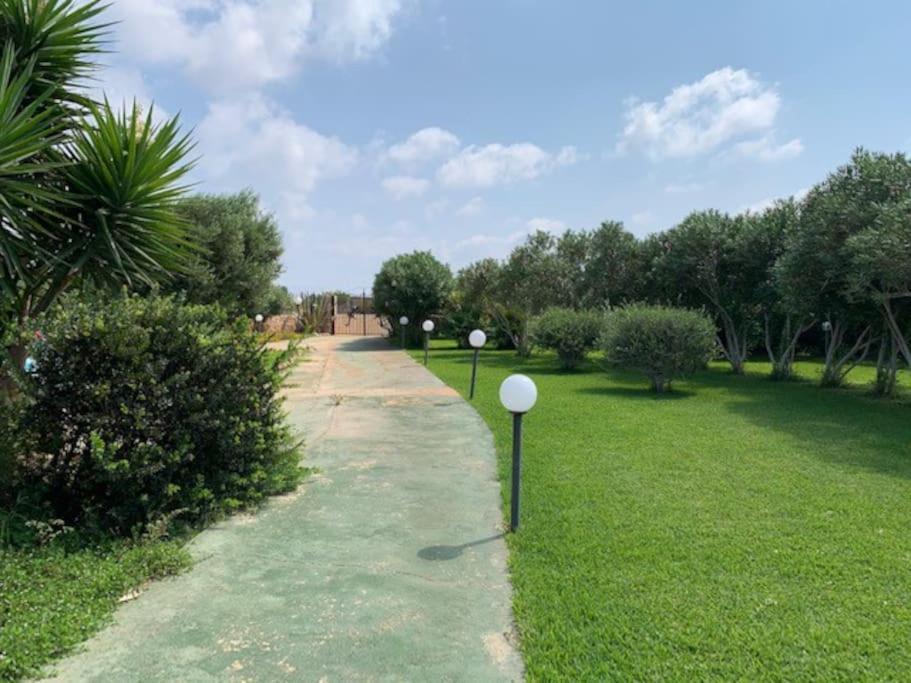 Villa Maveda, Un Dammuso Immerso Nel Verde Lampedusa Exterior foto